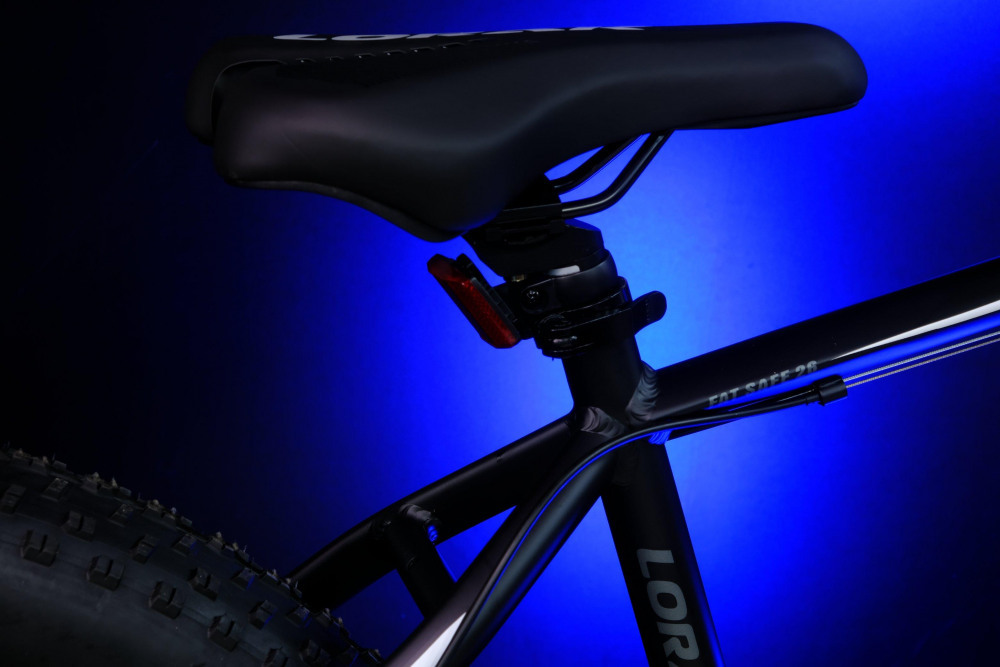 LORAK FAT Safe 26 Матовый Чёрный/Белый рама 21 (на рост 183-190)